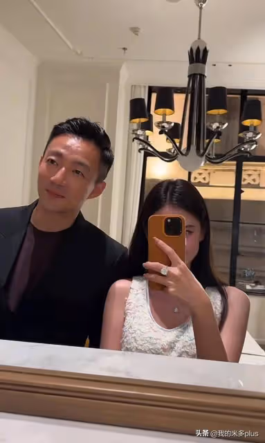 汪小菲婚後首個二人世界,帶老婆在外灘吃西餐,馬筱梅正宮范十足