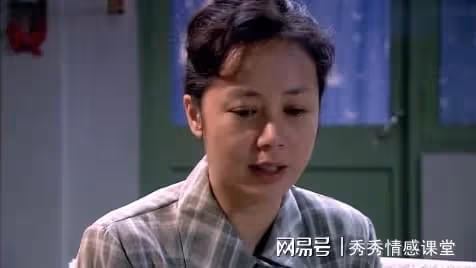 母親喊我五一回家過節,餐桌上提出三個要求,嚇得我連夜開車回家