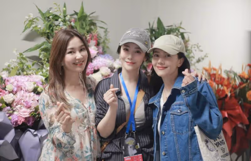 《倚天》劇組時隔22年重聚:蘇有朋高圓圓顏值回春,卻意外被「小昭」驚艷了