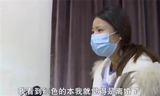 回顧24歲女主播愛上45歲「榜一大哥」：她的愛情，給女生上了一課