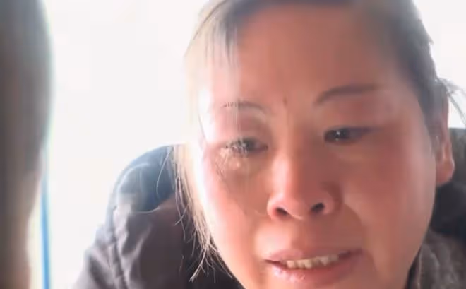 2021年湖南老漢偶遇工友老婆,抬頭一看,竟是自己失蹤14年的妻子