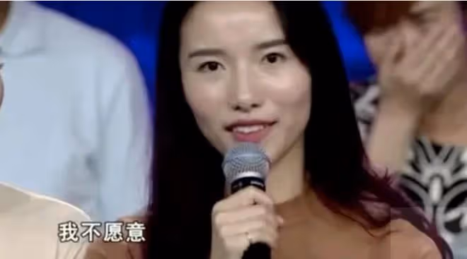 回顧養父扛煤氣罐供棄嬰成博士,生母拿50萬欲認回,結局如何?