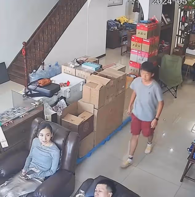 男子當繼父被笑話娶一送二,曬齣兒子一舉動贏麻,嘴巴都咧到耳後