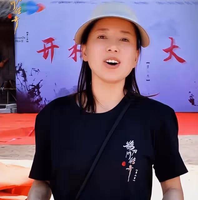 《鵲刀門2》:趙本山瘦了,宋小寶腫了,我卻被趙繼偉老婆驚艷了