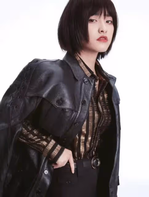 沈月和陳都靈登時尚封面,畫濃妝顛覆往日俏皮風形象,少女變御姐