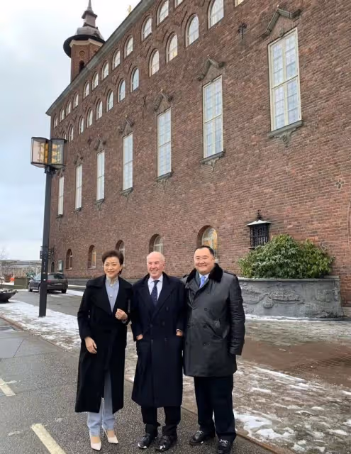 楊瀾老公原來是諾貝爾傑出貢獻獎得主！他是百億富豪相貌平平