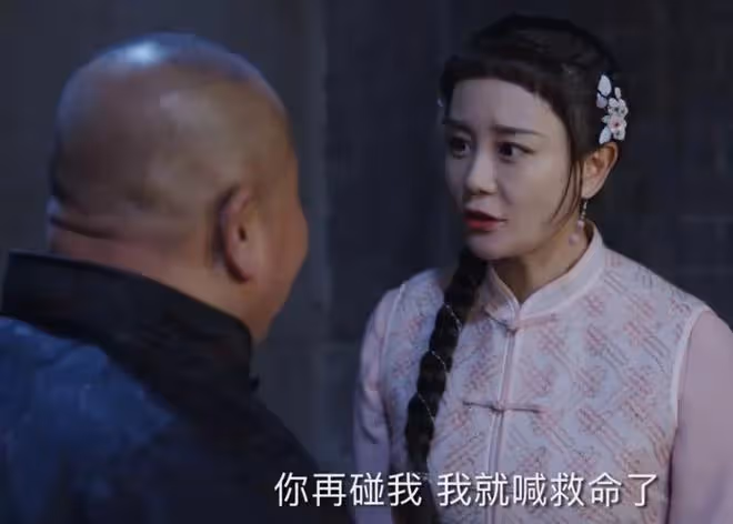 海陸新劇裝嫩演少女被嘲，蔣雯麗劉曉慶之後，「丫頭教」該醒醒了