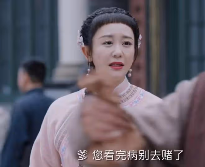海陸新劇裝嫩演少女被嘲，蔣雯麗劉曉慶之後，「丫頭教」該醒醒了