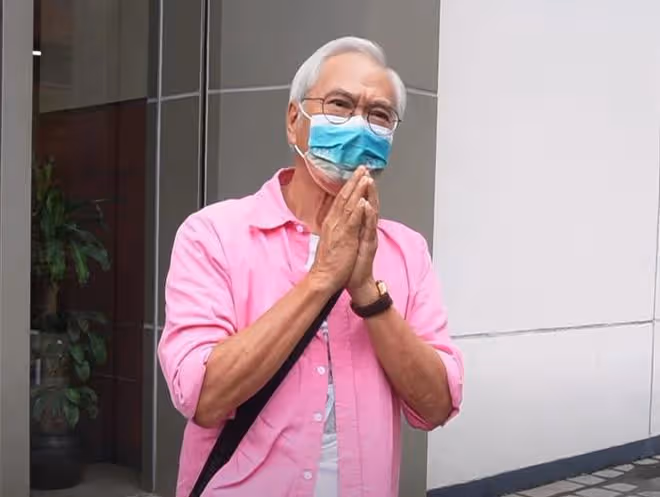 73歲「爺孫戀」女友王青霞可能面臨7年刑期，李龍基吃不好睡不好