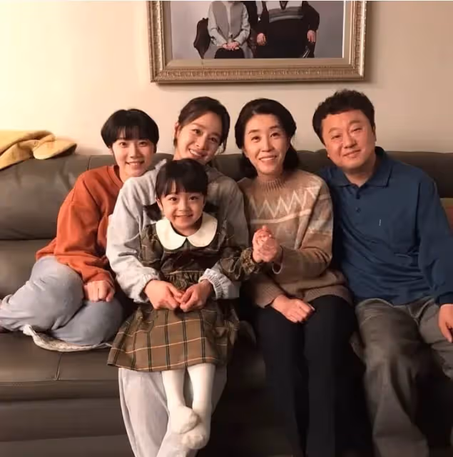 老公出差不在家！半夜睡到一半感覺「有重物壓到我身上」…以為是老公「結果醒來一看我淚如雨下」