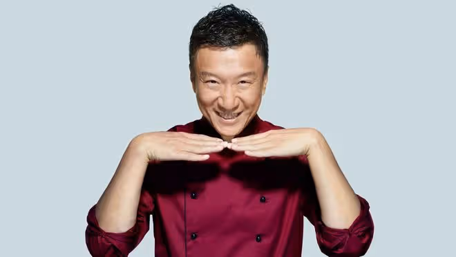 孫紅雷米蘭購沙發，生活品質受矚目，移民傳聞引猜疑