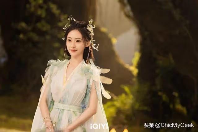 他用冰塊腹肌，一己之力讓這部劇開播即巔峰！