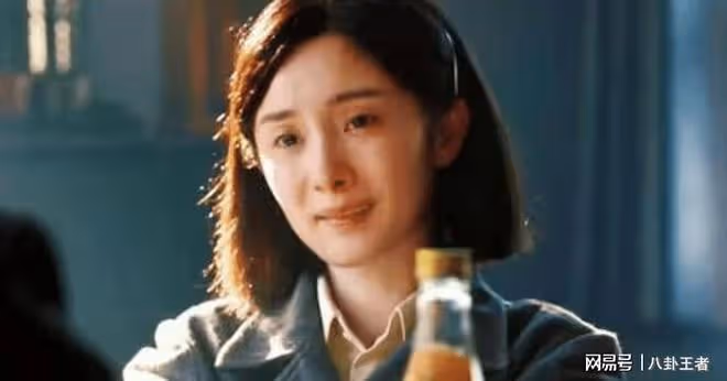 楊冪警察父親發聲!暗諷某人給女兒全網買黑料,直言相信報應