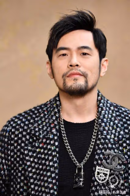 侯佩岑高喊「回歸祖國」被網暴,又再次發聲:謝謝你們!網友沸騰