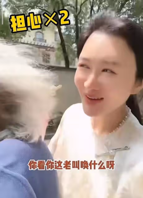 73歲張紀中騎電動車載孕妻,吃杜星霖雪糕被嫌棄:我不要吃你口水