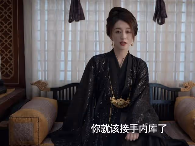 壓倒她的最後一根稻草出現,她不知皇后要翻盤