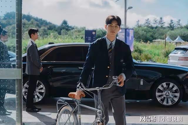 被稱韓版《花邊教主》:盧正義與李彩玟上演校園鬥爭,還有18禁