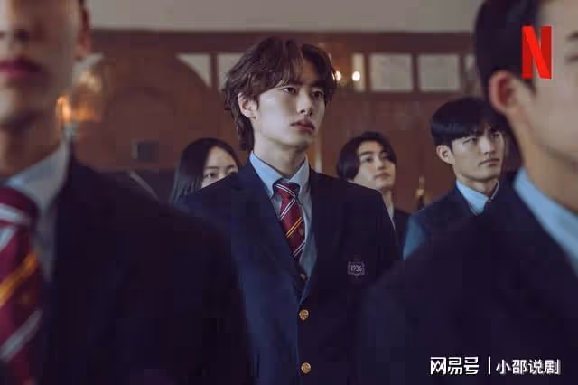 被稱韓版《花邊教主》:盧正義與李彩玟上演校園鬥爭,還有18禁