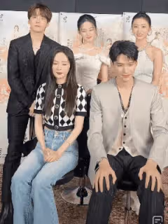 楊冪被指兩次對龔俊翻白眼?雙標對待李現&龔俊?