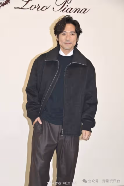 林德信最拿手幫囡囡換片兼沖涼!蔡思韻男友劉俊謙人氣急升
