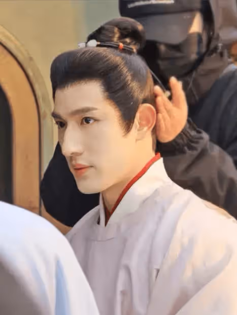 新加坡演員孫政合作搭檔白鹿曾舜晞演繹新劇《衡門有狐-臨江仙》