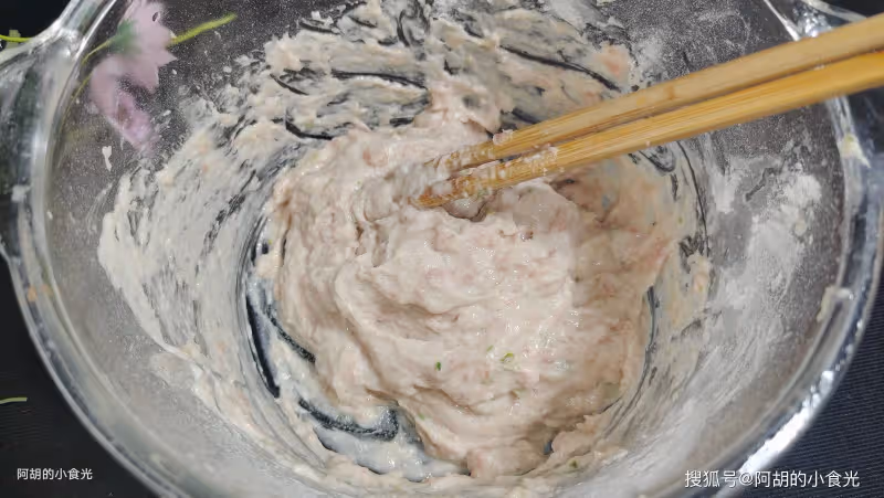 雞湯、骨湯不如這碗湯!花錢少又鮮滑,夏天經常來一碗,喚醒食慾、還不膩