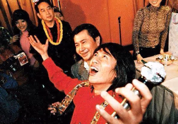 一路走好!TVB前男星瘋傳去世!曾不聽導演話被爆粗趕走