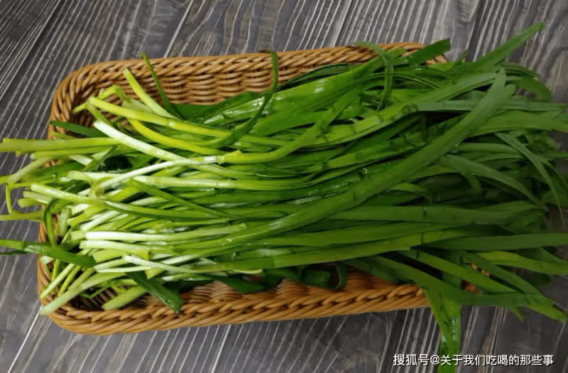 調韭菜餡,牢記2放3不放,韭菜翠綠不出水,鮮香不燒心,真好吃