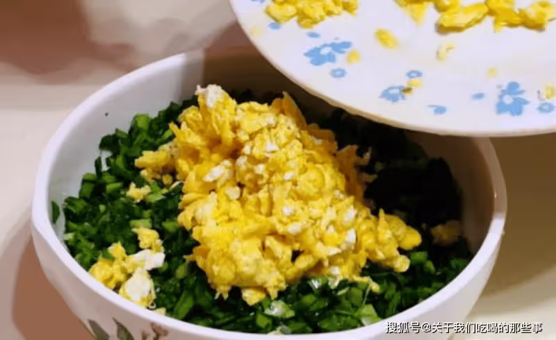 調韭菜餡,牢記2放3不放,韭菜翠綠不出水,鮮香不燒心,真好吃