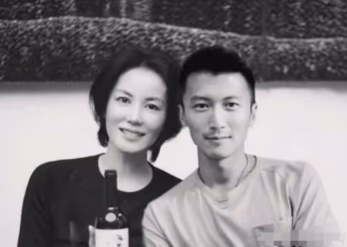 謝霆鋒無法忍受!回應張柏芝三胎生父,這下王菲坐不住了!