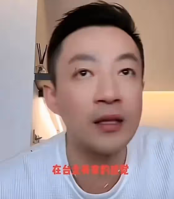 汪小菲與女兒和女友台灣逛街,女兒與大S有些相似,新女友得到女兒認可