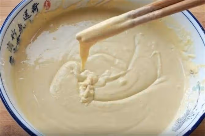 一碗玉米面，一碗糯米粉，加點紅豆，手不沾面，孩子老公都喜歡