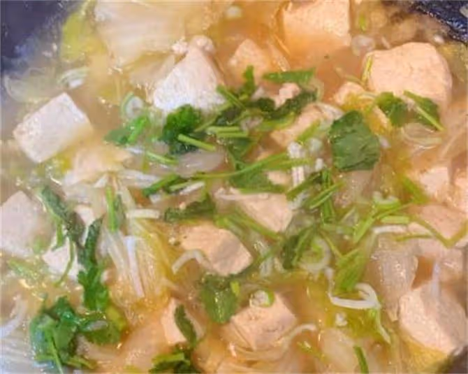 秋天就要多喝湯,這個白菜豆腐湯,清淡爽口又解膩,簡單又好吃