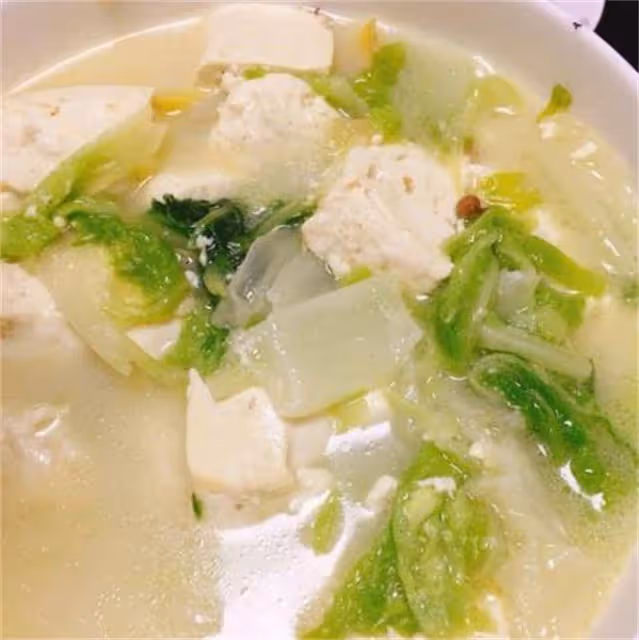 秋天就要多喝湯,這個白菜豆腐湯,清淡爽口又解膩,簡單又好吃