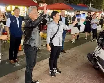 狗仔直擊｜「AI教父」黃仁勳會科技大佬！林百里、張忠謀當地陪逛寧夏夜市吃宵夜