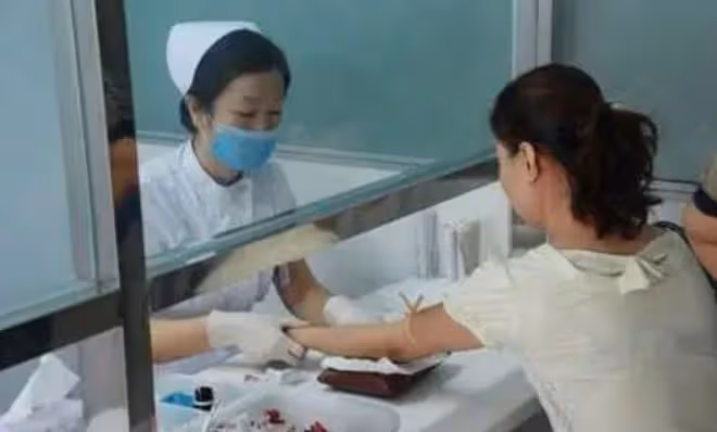 2015年,公公患肝癌,兒媳割下69%肝臟移植給公公,讓老人多活3年