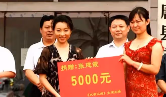 2015年，公公患肝癌，兒媳割下69%肝臟移植給公公，讓老人多活3年