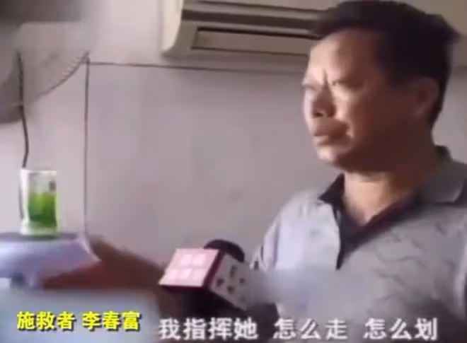 2014年,湖北大媽在長江游泳時醉倒睡著,10小時漂了75公里到江西