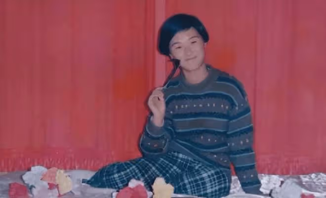 回顧獨生女曹茜父母送她出國留學,她卻忍心多年不回家,是為啥