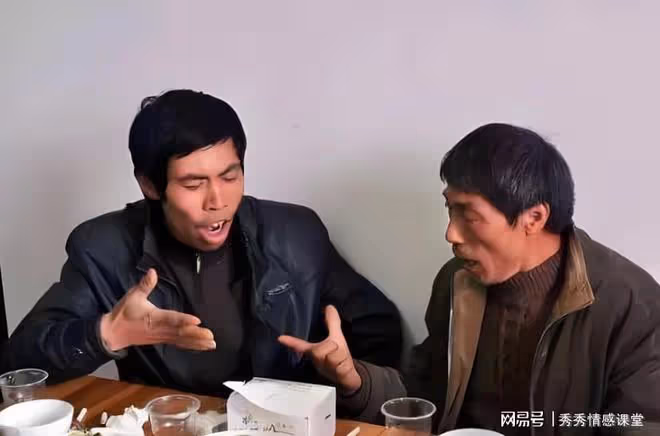 父親在我家居住8年,過年喝酒說我不孝,年後讓我哥把他一起帶走