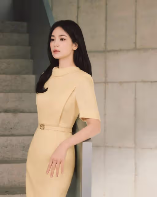 宋慧喬三款穿搭,展現出自然之美、自信之美、浪漫之美