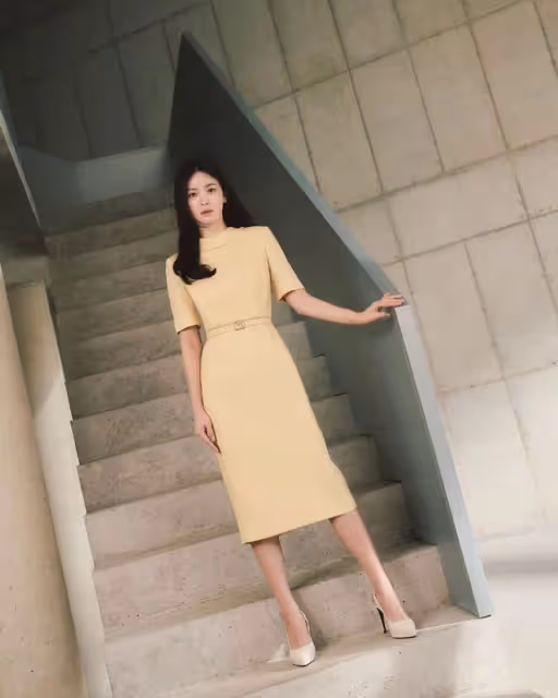 宋慧喬三款穿搭,展現出自然之美、自信之美、浪漫之美