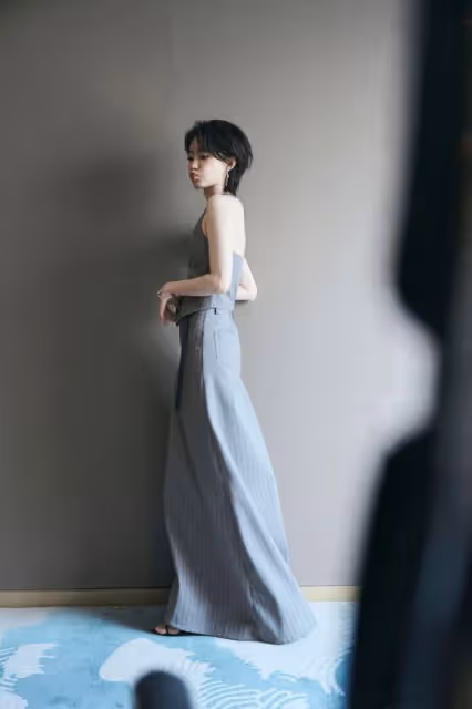 喬欣和張小斐優雅浪漫的裙裝，不如劉亦菲穿出清新減齡有時尚品味
