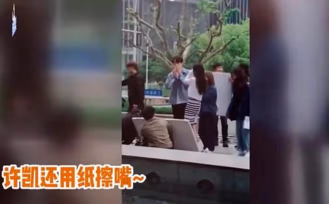 本以為楊冪是萬人迷,直到看到許凱龔俊華晨宇對她的嫌棄,我懂了