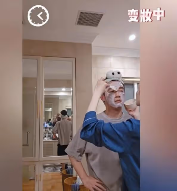 鄭愷帶老婆孩子出遊,與苗苗補過結婚紀念日,倆兒女露正臉像爸爸