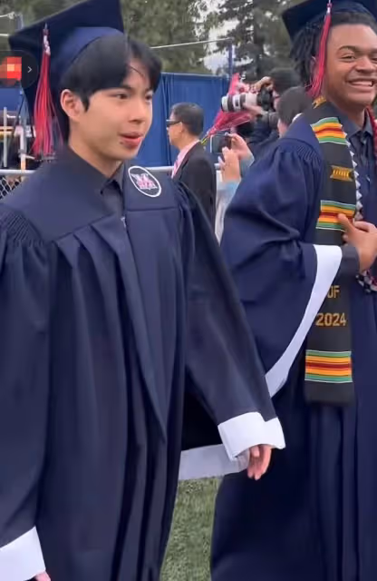 王中磊兒子高中畢業回國,18歲威廉升級准大學生,帥氣內斂像爸爸