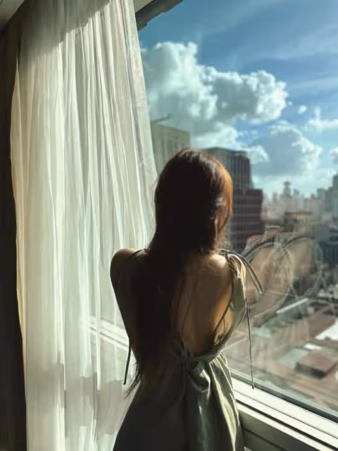 趙露思:甜美可愛與清冷時尚的碰撞,穿出多變性感與舒適休閒!