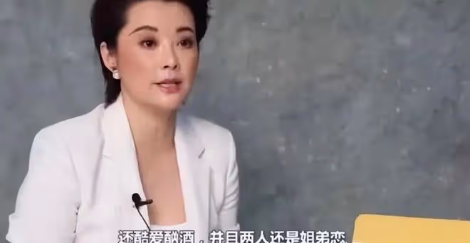 50歲袁立素顏發福似路人,三婚嫁普通人,退圈多年堅持做慈善