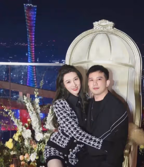 外公是影帝,舅舅是陳佩斯,爸爸是「趙雲」,她卻是「網紅」?