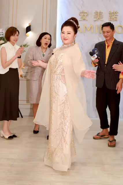 白冰冰隔18年重返民視8點檔　藍葦華招手：來演我老婆